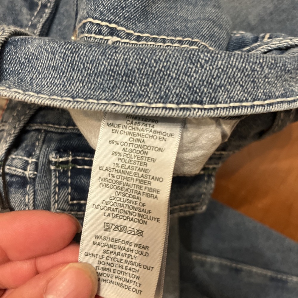 True Religion Jean Shorts Size 32 Ricky Relaxed Straight Light Pacific Wash - Picture 4 of 8